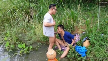 กำลังหาปลาอยู่ดีๆ เงี่ยนขึ้นมา พี่ชาญควยซุปเปอร์กับยากูซ่าtookie เย็ดริมหนองน้ำสะใจน้ำแตกทะลักเต็มรู ก่อนชวนมาเย็ดหีเมียที่บ้าน นายเย็ดหีเมียเราเราเย็ดตูดนาย